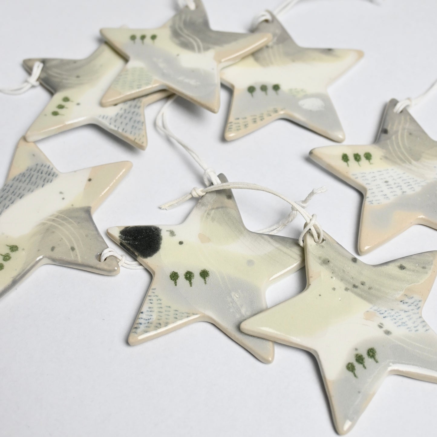 Ceramic Hanging Decoration - Snowy Landscape Large Star
