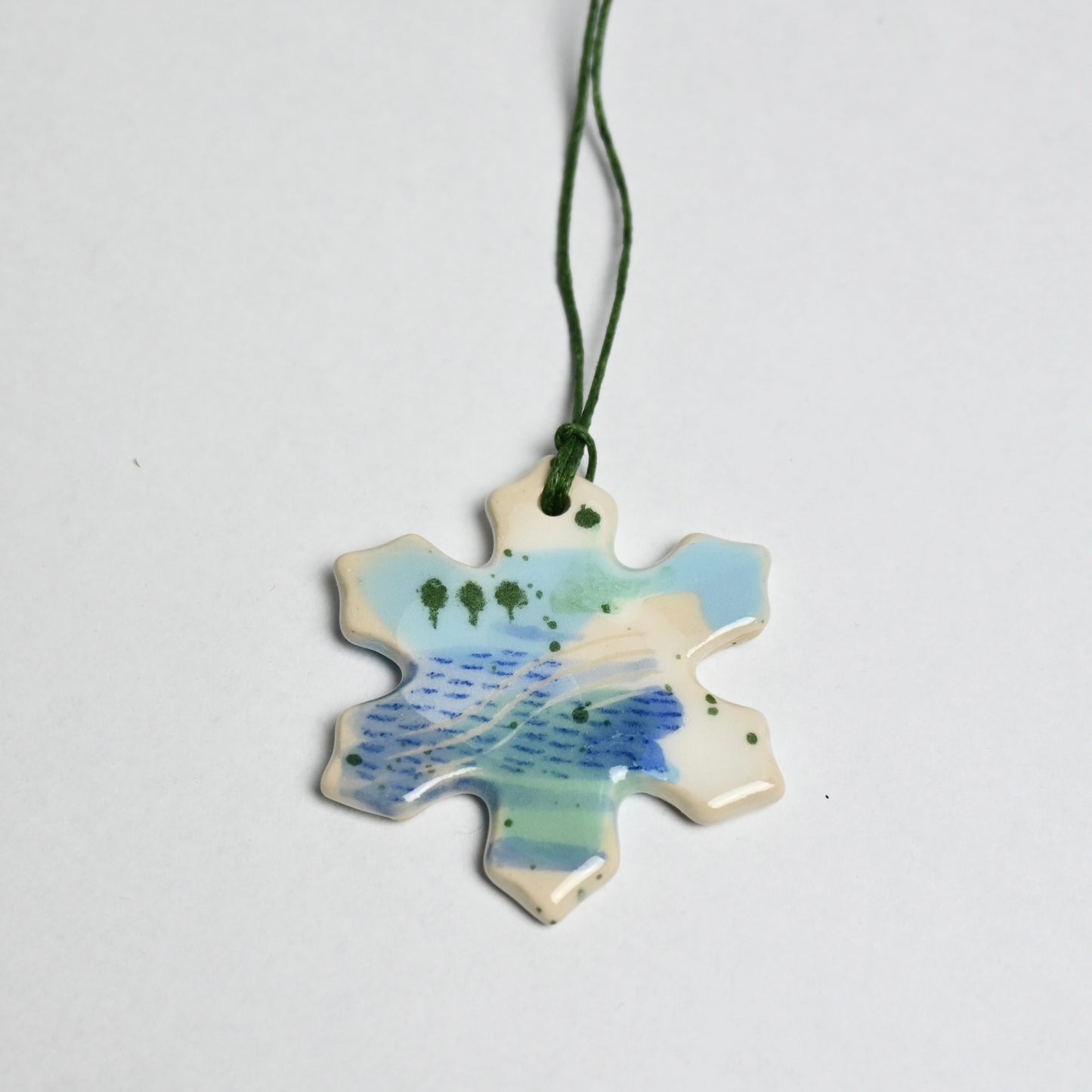 Ceramic Hanging Decoration - Landscape Snowflake